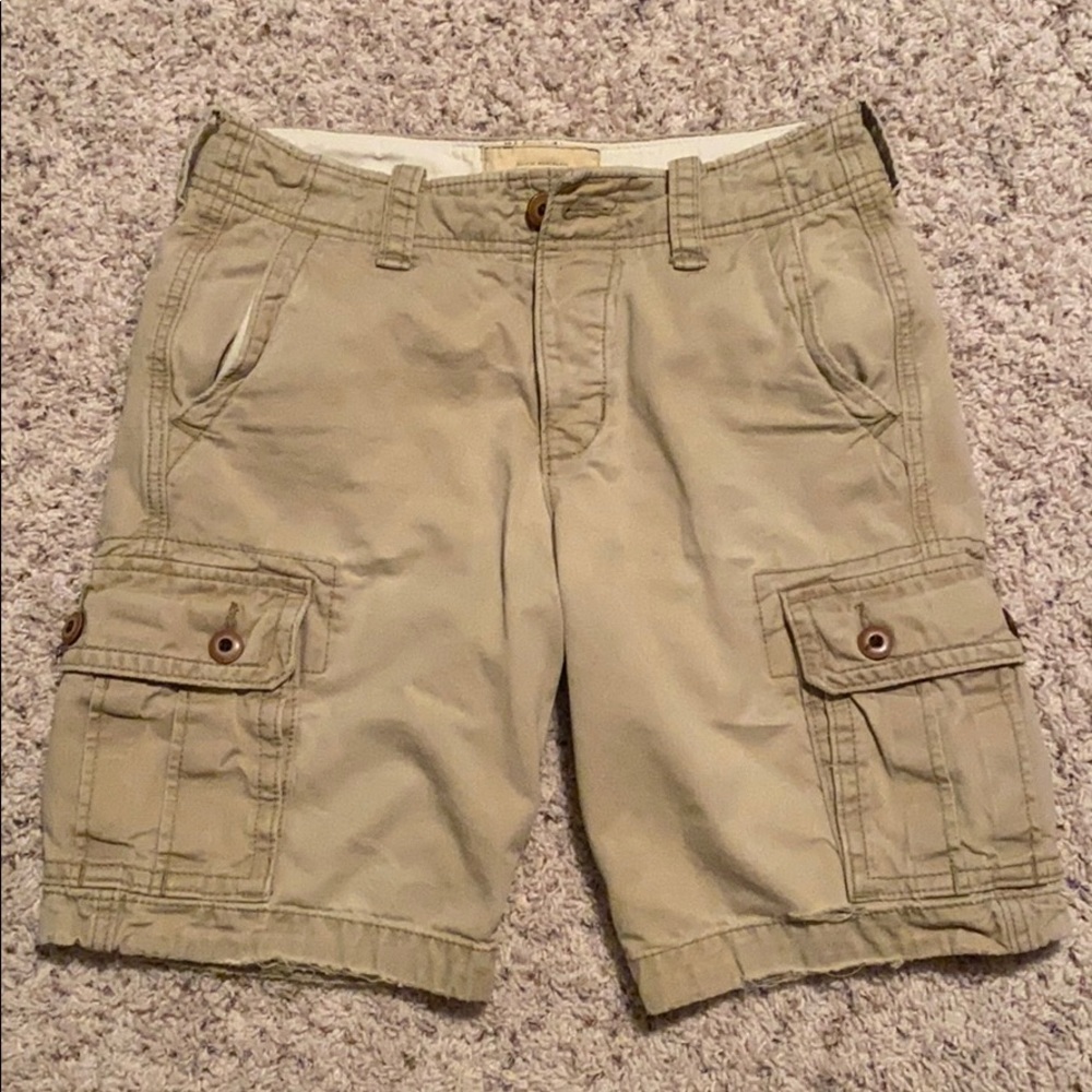Size 28 Hollister Men’s cargo shorts